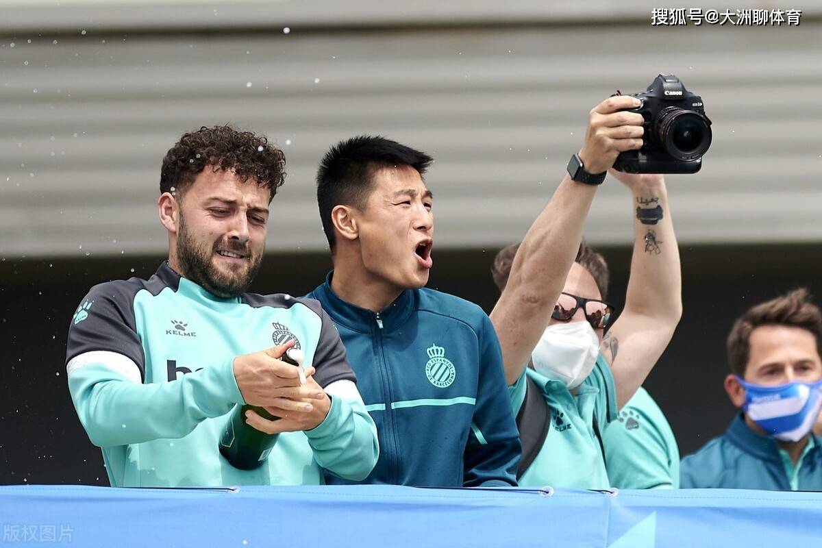 包含风云突变！西班牙人赛前更衣室发声，世预赛版图或重绘，信心回归，更衣室氛围转暖的词条AIYOUXI